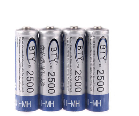真新しい 4 x 充電可能 2500mAh 2500 AA（Ni-MH）ニッケル・水素蓄電池